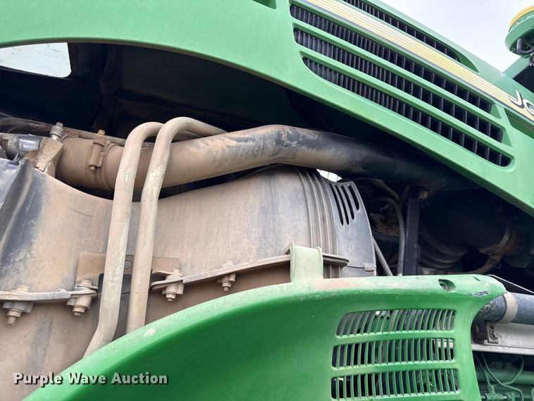 image for item EN0184 2005 John Deere 4720 sprayer