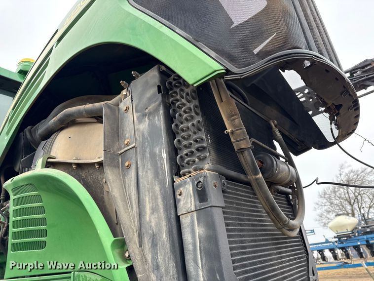 image for item EN0184 2005 John Deere 4720 sprayer