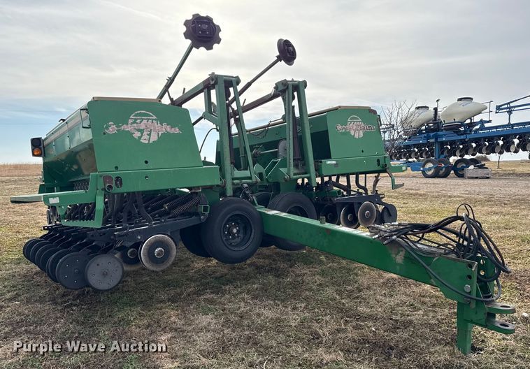 image for item EN0185 Great Plains 3S-3000HD-4875 grain drill
