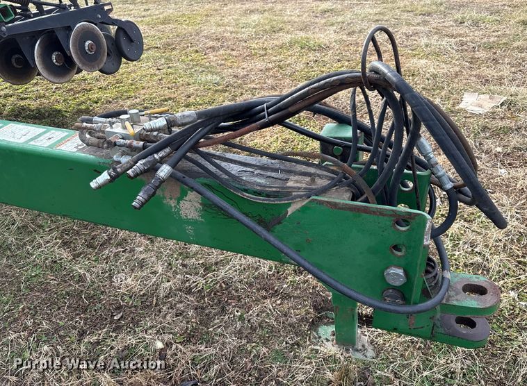 image for item EN0185 Great Plains 3S-3000HD-4875 grain drill