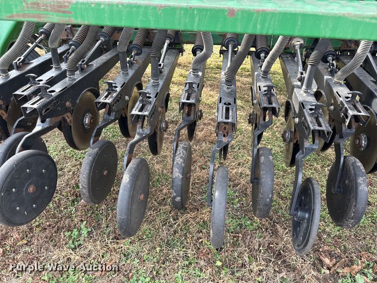 image for item EN0185 Great Plains 3S-3000HD-4875 grain drill