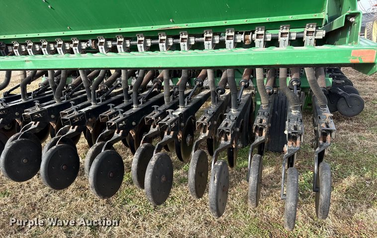 image for item EN0185 Great Plains 3S-3000HD-4875 grain drill