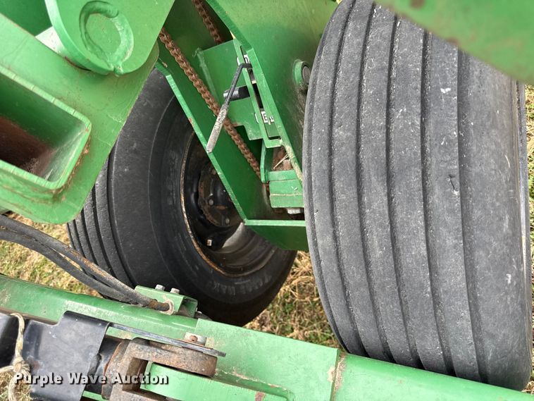 image for item EN0185 Great Plains 3S-3000HD-4875 grain drill