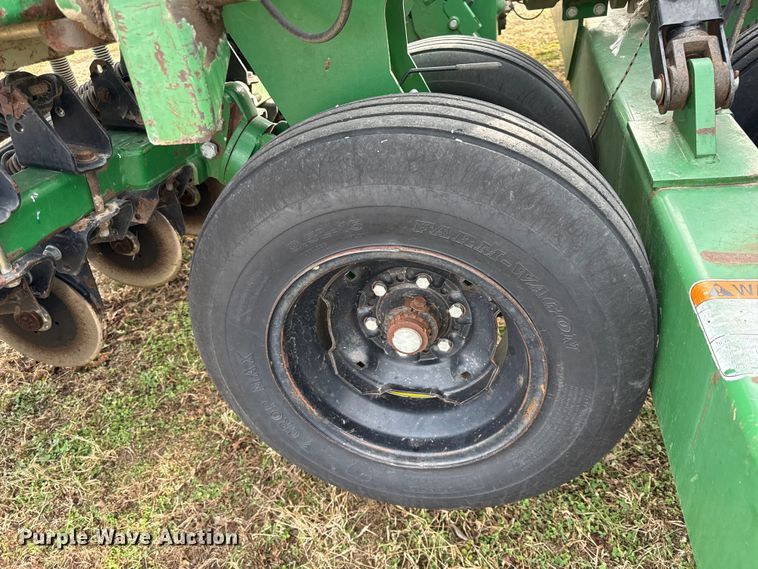 image for item EN0185 Great Plains 3S-3000HD-4875 grain drill