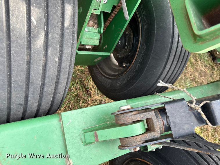 image for item EN0185 Great Plains 3S-3000HD-4875 grain drill