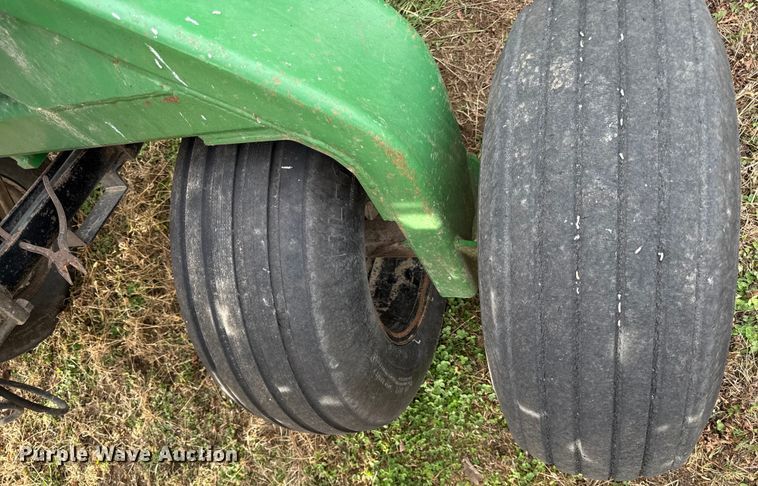 image for item EN0185 Great Plains 3S-3000HD-4875 grain drill