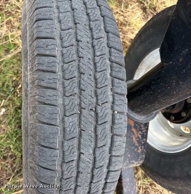 image for item EN0186 2012 John Deere 635FD flex draper head