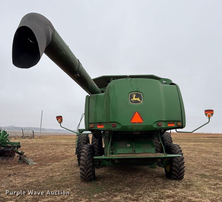 image for item EN0188 2009 John Deere 9770 STS combine
