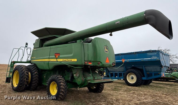 image for item EN0188 2009 John Deere 9770 STS combine