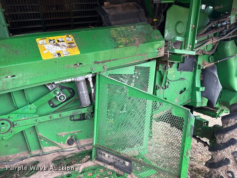 image for item EN0188 2009 John Deere 9770 STS combine