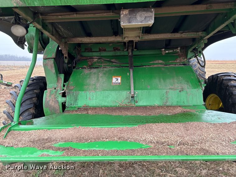 image for item EN0188 2009 John Deere 9770 STS combine