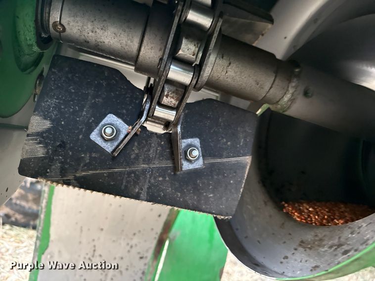 image for item EN0188 2009 John Deere 9770 STS combine