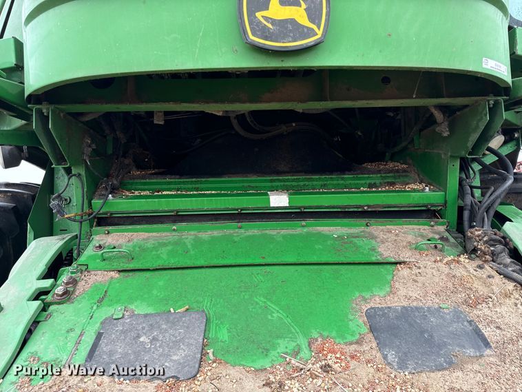 image for item EN0188 2009 John Deere 9770 STS combine