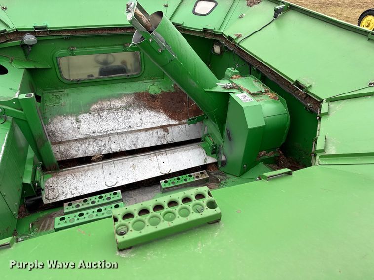 image for item EN0188 2009 John Deere 9770 STS combine