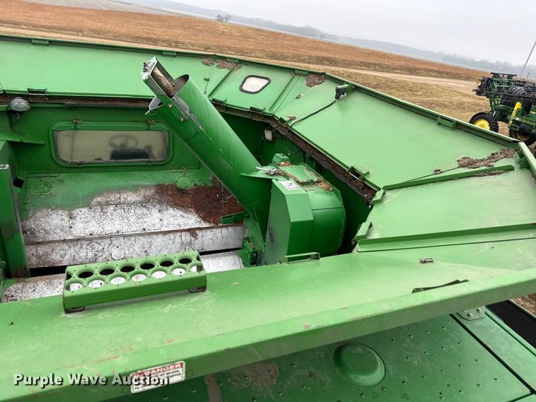 image for item EN0188 2009 John Deere 9770 STS combine