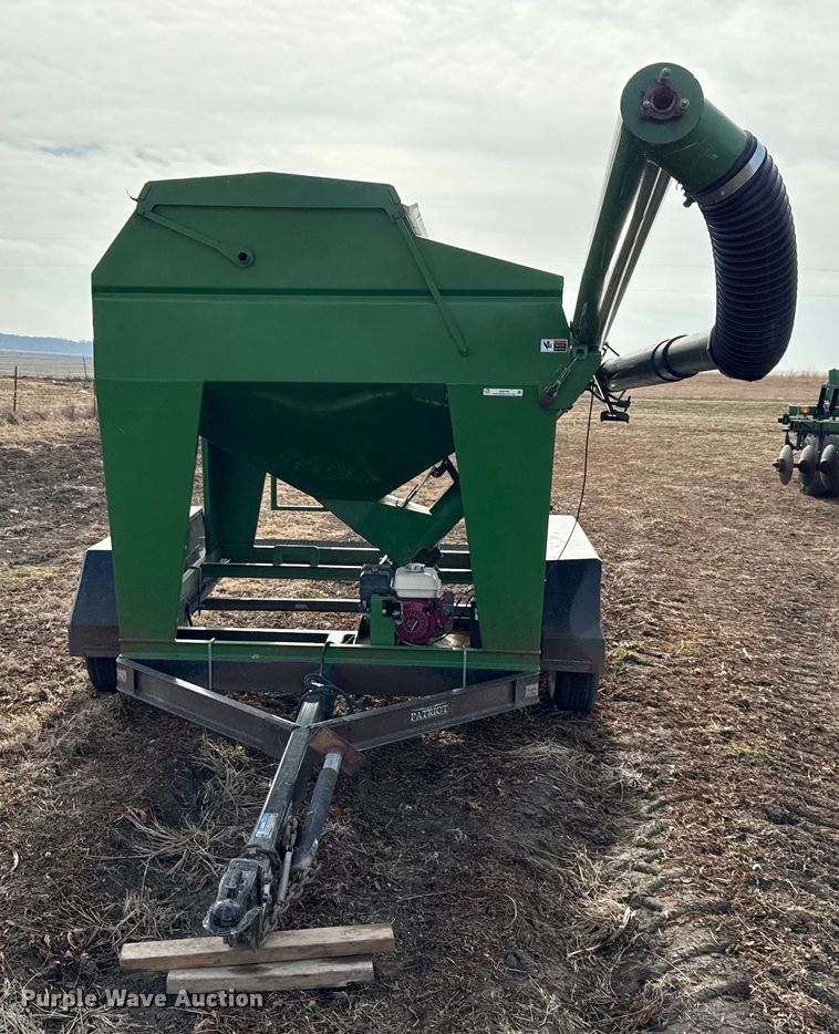 image for item EN0190 Minden Machine Shop Patriot 110 seed tender