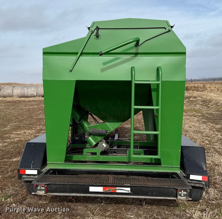 image for item EN0190 Minden Machine Shop Patriot 110 seed tender