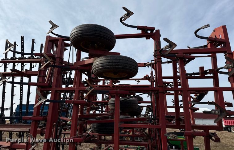 image for item EN0191 Sunflower 5054-47 field cultivator