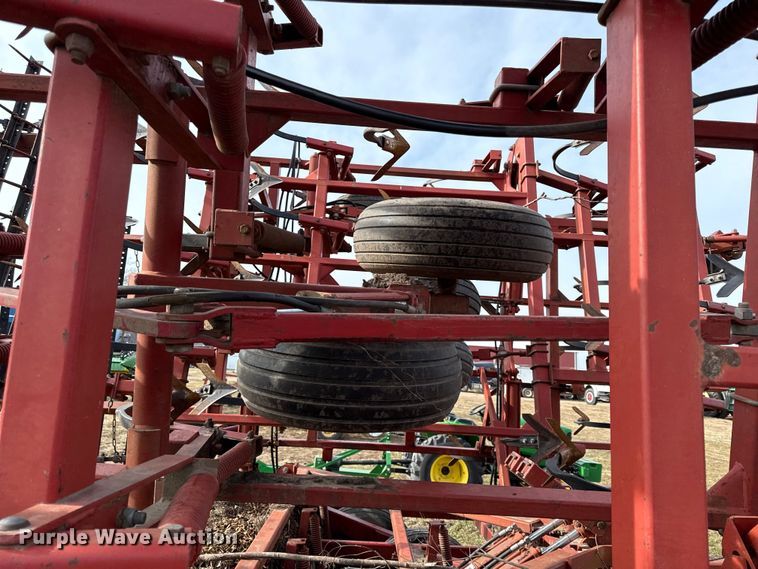 image for item EN0191 Sunflower 5054-47 field cultivator