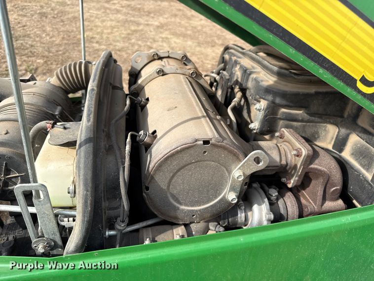 image for item EN0192 2015 John Deere 3038E MFWD tractor