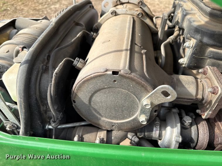 image for item EN0192 2015 John Deere 3038E MFWD tractor