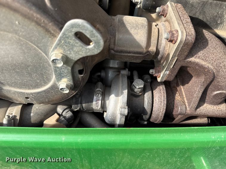 image for item EN0192 2015 John Deere 3038E MFWD tractor