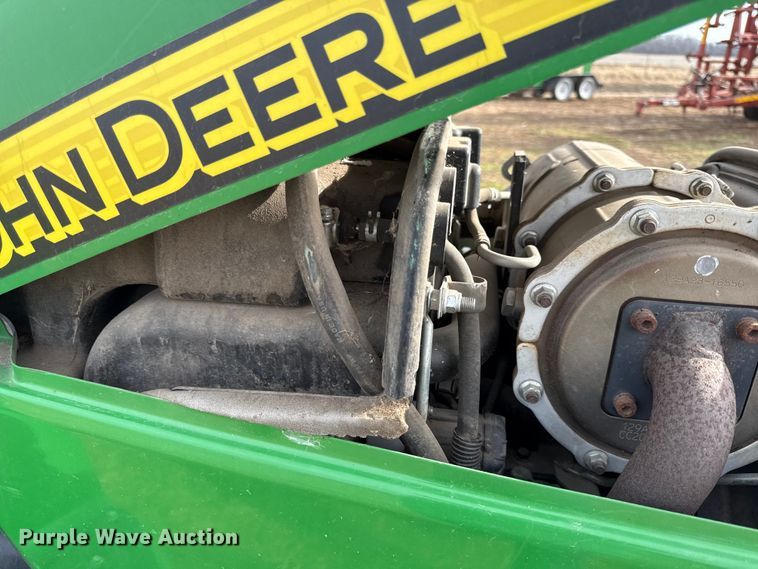 image for item EN0192 2015 John Deere 3038E MFWD tractor