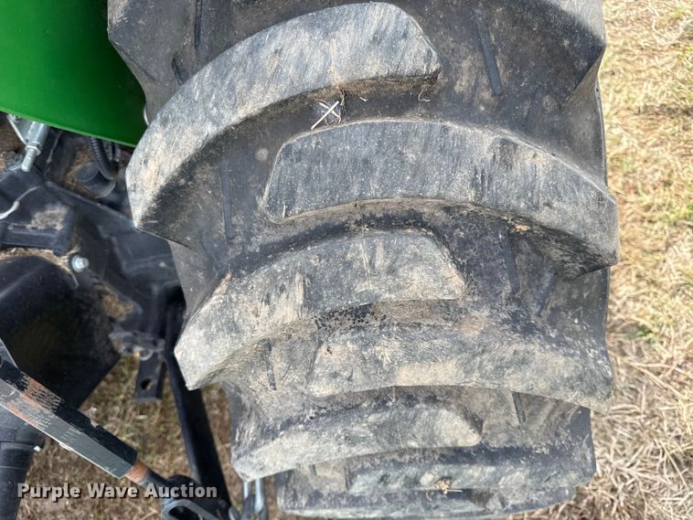 image for item EN0192 2015 John Deere 3038E MFWD tractor