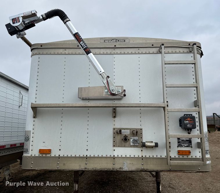image for item EN0197 1995 Timpte Super Hopper grain trailer