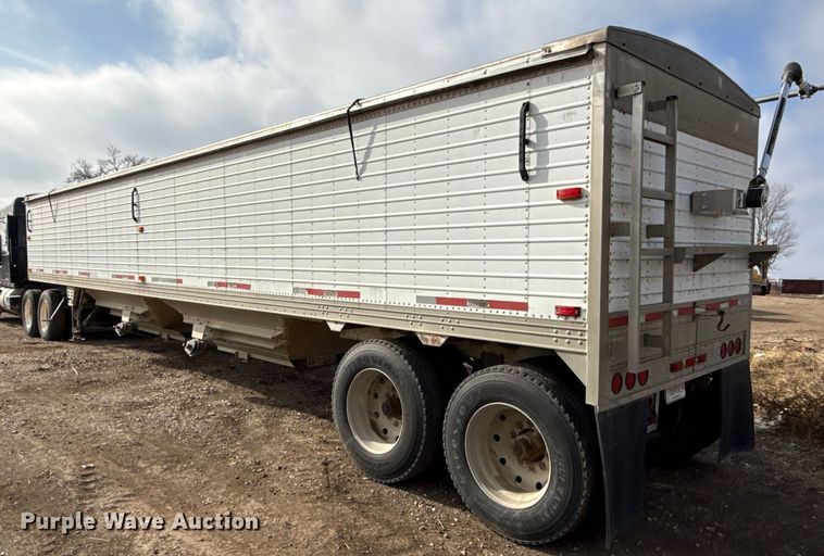 image for item EN0197 1995 Timpte Super Hopper grain trailer