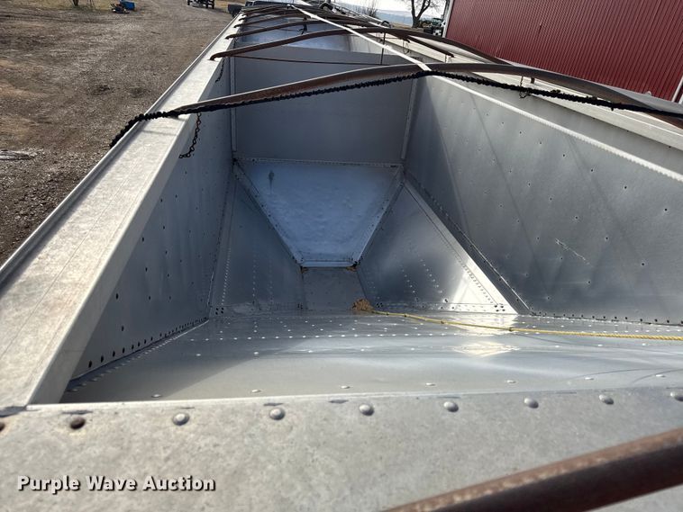 image for item EN0197 1995 Timpte Super Hopper grain trailer