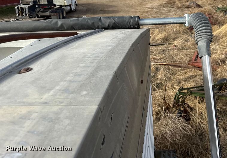 image for item EN0197 1995 Timpte Super Hopper grain trailer