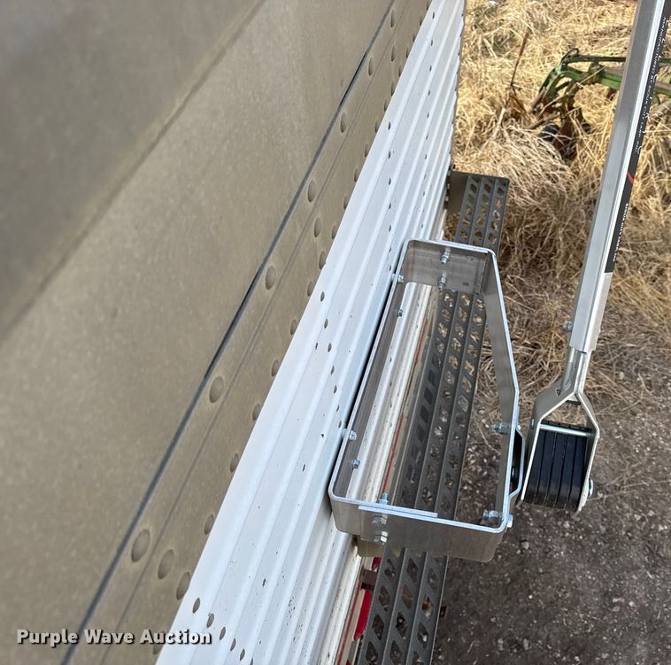 image for item EN0197 1995 Timpte Super Hopper grain trailer