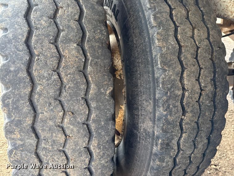 image for item EN0197 1995 Timpte Super Hopper grain trailer