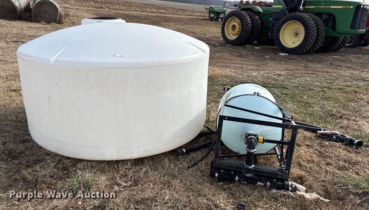 image for item EN0199 Spraying equipment