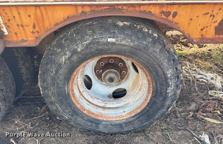 image for item EN0201 1987 Holden equipment trailer