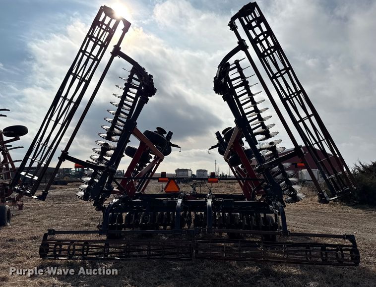 image for item EN0203 2008 Case IH 330 tandem disk