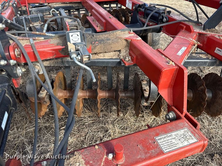 image for item EN0203 2008 Case IH 330 tandem disk