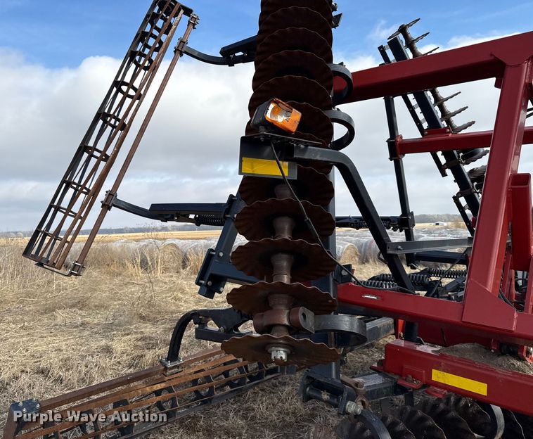 image for item EN0203 2008 Case IH 330 tandem disk