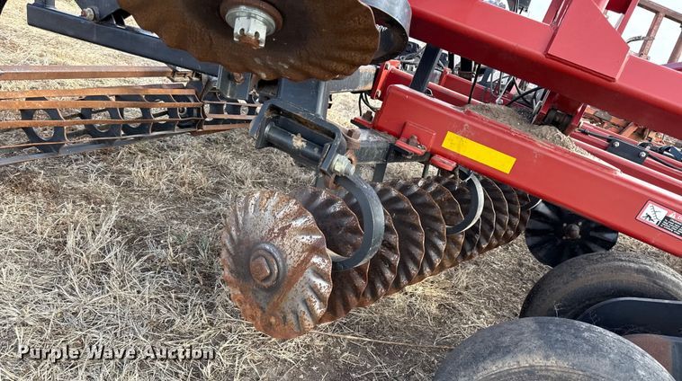 image for item EN0203 2008 Case IH 330 tandem disk