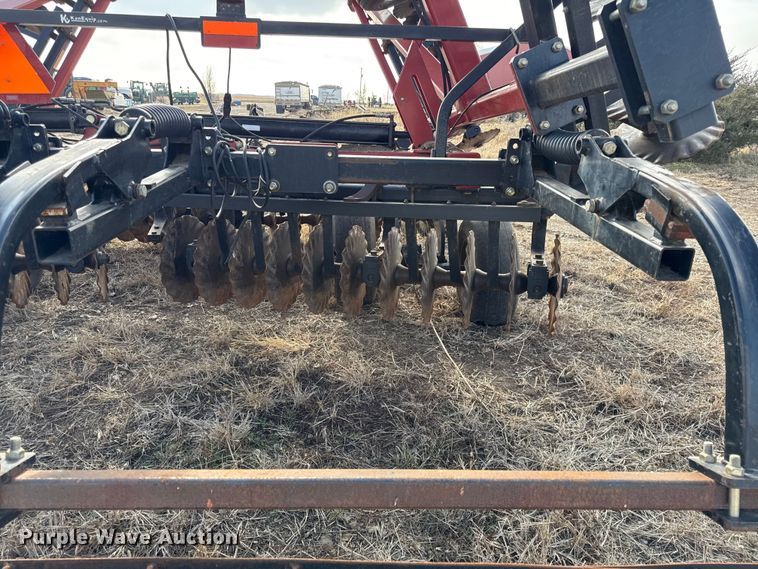 image for item EN0203 2008 Case IH 330 tandem disk