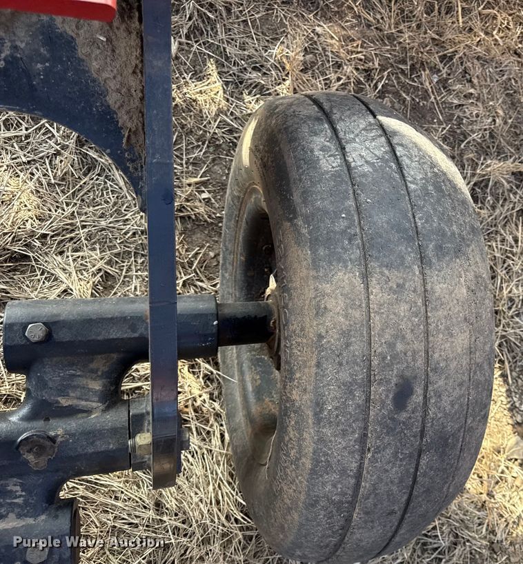 image for item EN0203 2008 Case IH 330 tandem disk