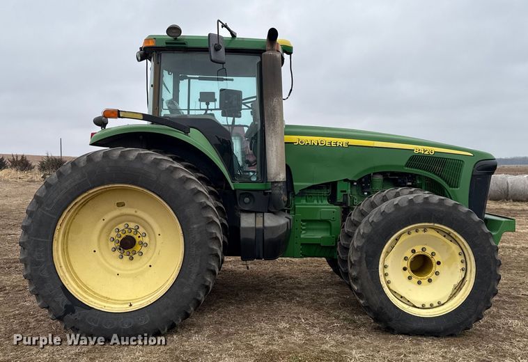 image for item EN0204 2002 John Deere 8420 MFWD tractor
