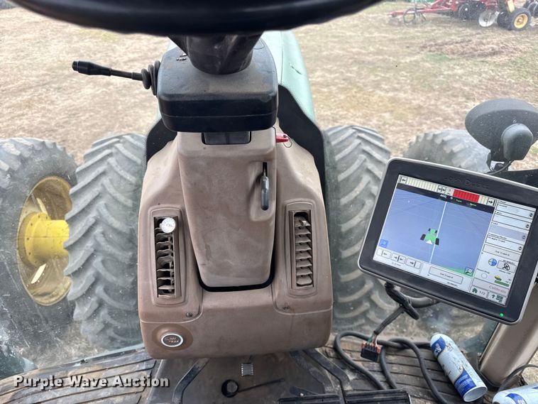 image for item EN0204 2002 John Deere 8420 MFWD tractor