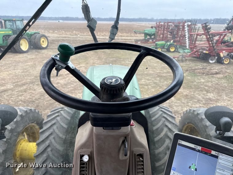 image for item EN0204 2002 John Deere 8420 MFWD tractor