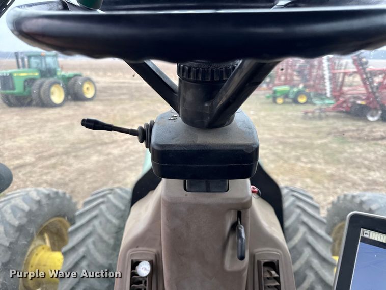 image for item EN0204 2002 John Deere 8420 MFWD tractor