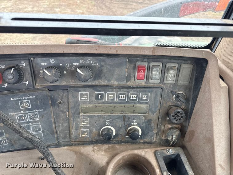 image for item EN0204 2002 John Deere 8420 MFWD tractor