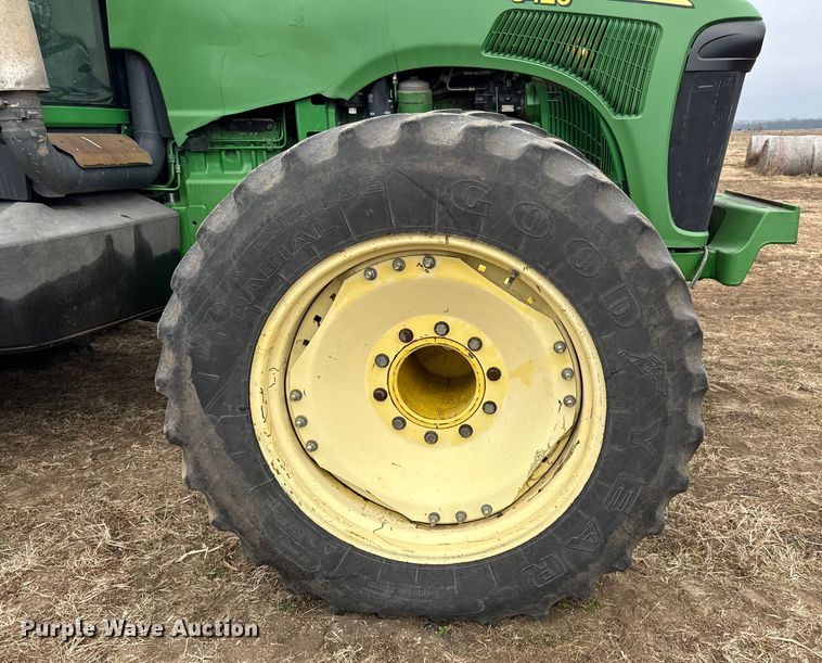 image for item EN0204 2002 John Deere 8420 MFWD tractor