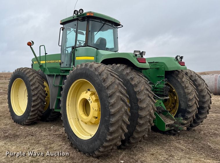 image for item EN0205 1999 John Deere 9200 4WD tractor