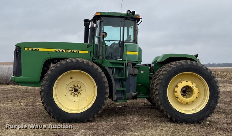 image for item EN0205 1999 John Deere 9200 4WD tractor